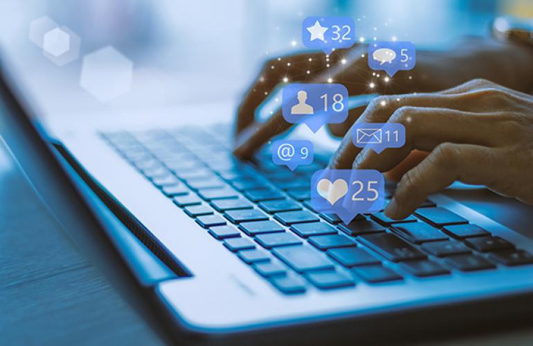 Career in Social Media: Ultimate Guide
